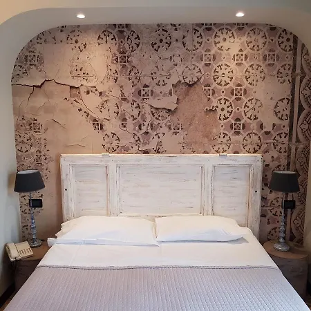 Da Oe Vittorio Srl 3* レッコ