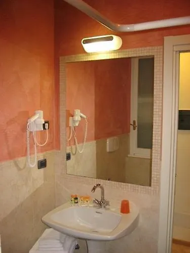 Da Oe Vittorio Srl Hotel 3*