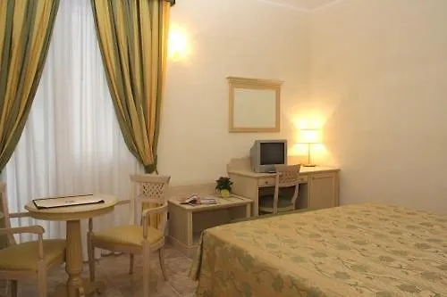Da Oe Vittorio Srl Hotel 3*