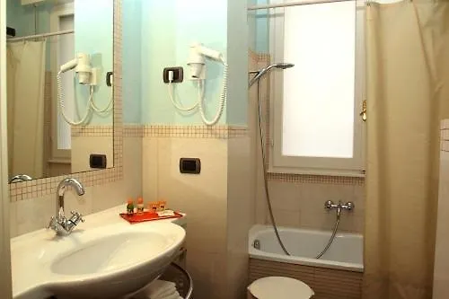 Da Oe Vittorio Srl Hotel 3*